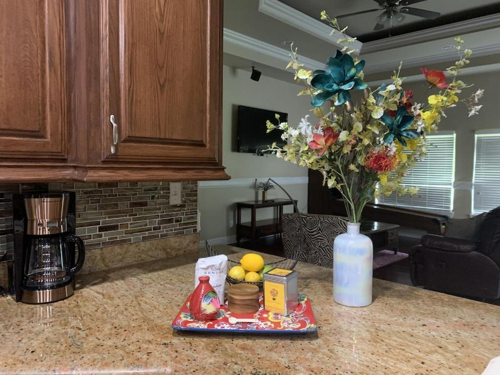 Brownsville Comfort 2 Bedroom 1 Bath , Spacious Kitchen And Outdoor Home Exterior foto