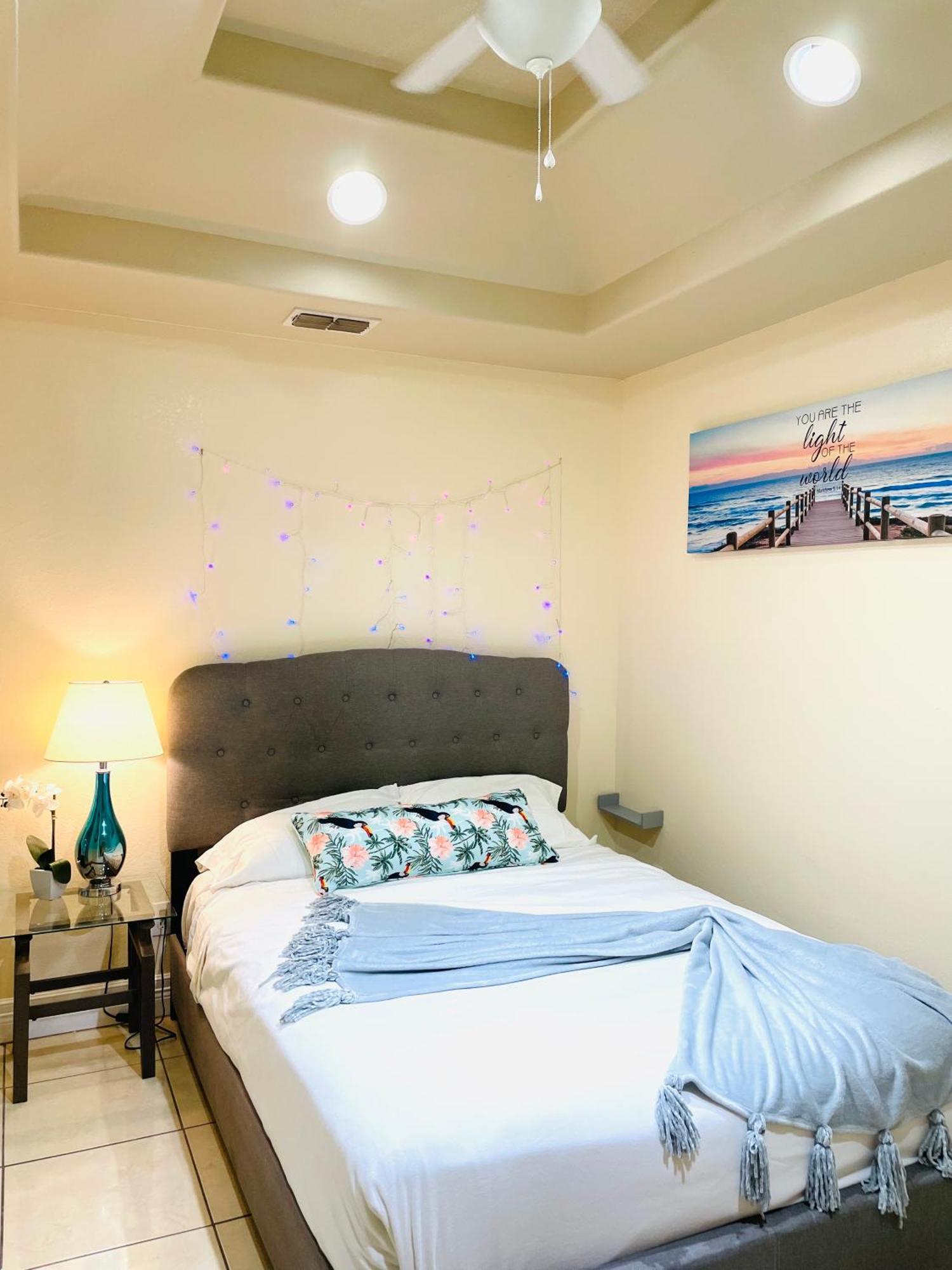 Brownsville Comfort 2 Bedroom 1 Bath , Spacious Kitchen And Outdoor Home Exterior foto