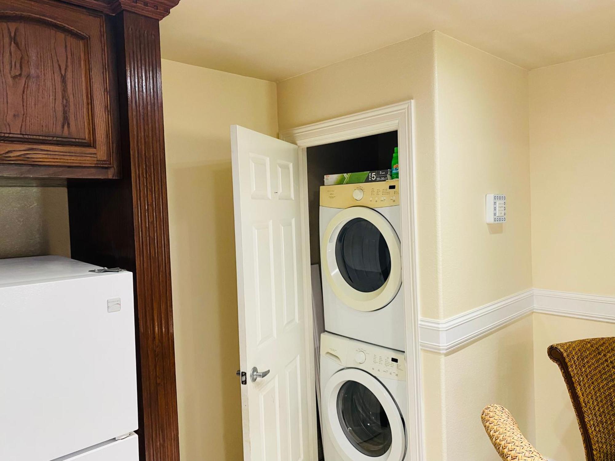 Brownsville Comfort 2 Bedroom 1 Bath , Spacious Kitchen And Outdoor Home Exterior foto